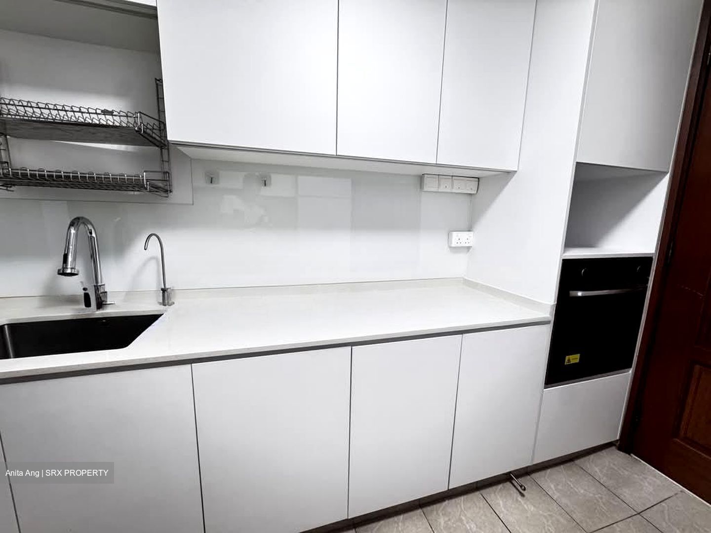 Simsville (D14), Condominium #566468741